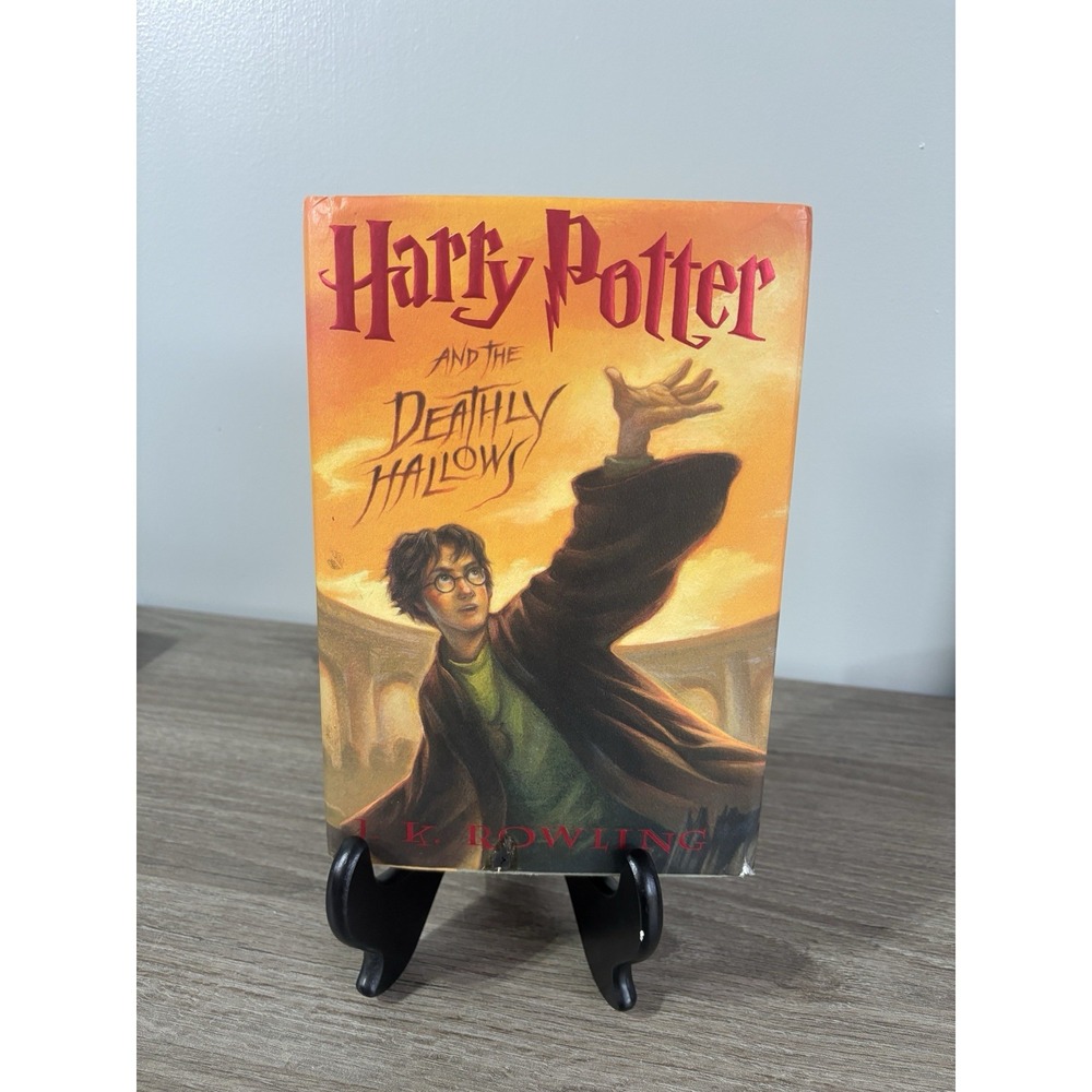 Harry Potter and the Deathly Hallows by J. K. Rowling Hardcover